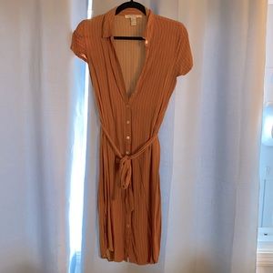 FOREVER 21 button up dress with tie